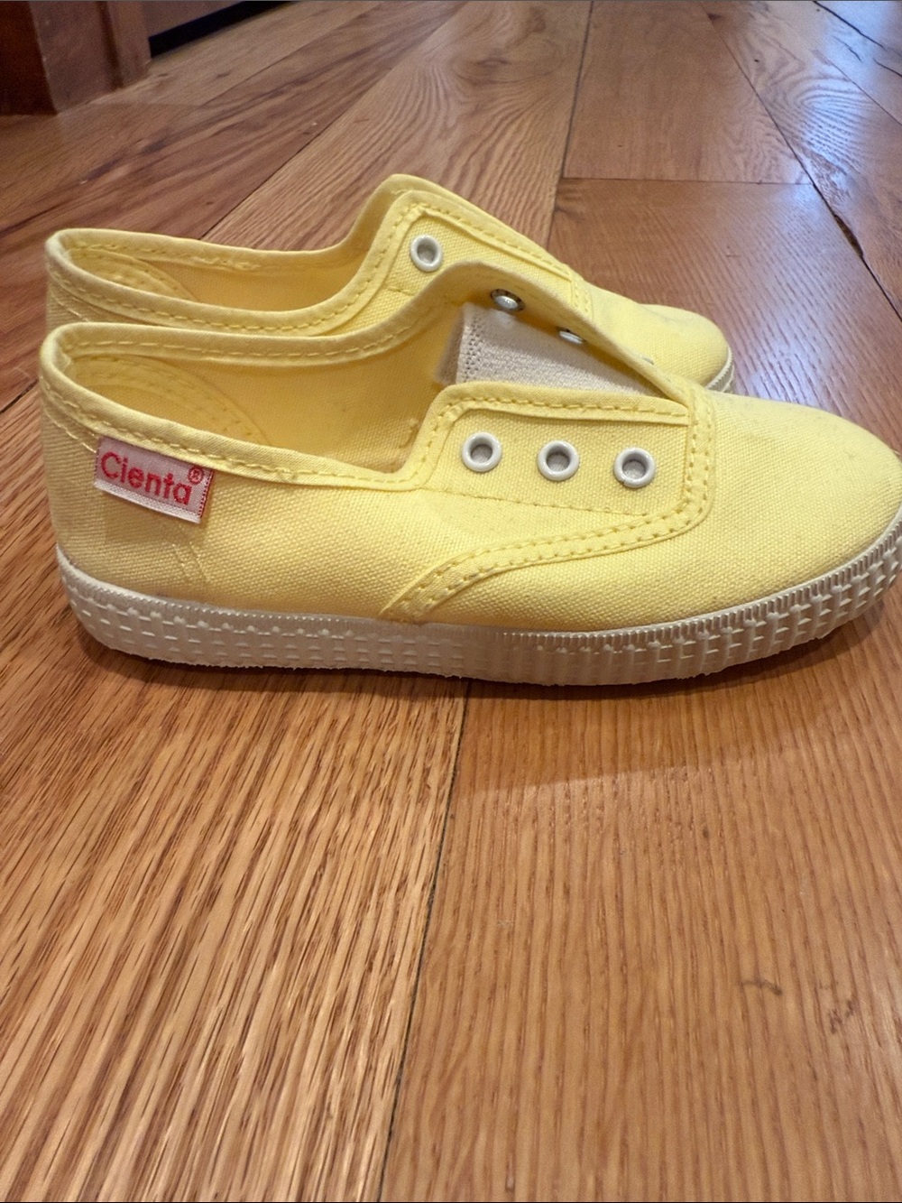 Cienta Kids Slip-On Canvas Sneakers — Yellow- Size 26